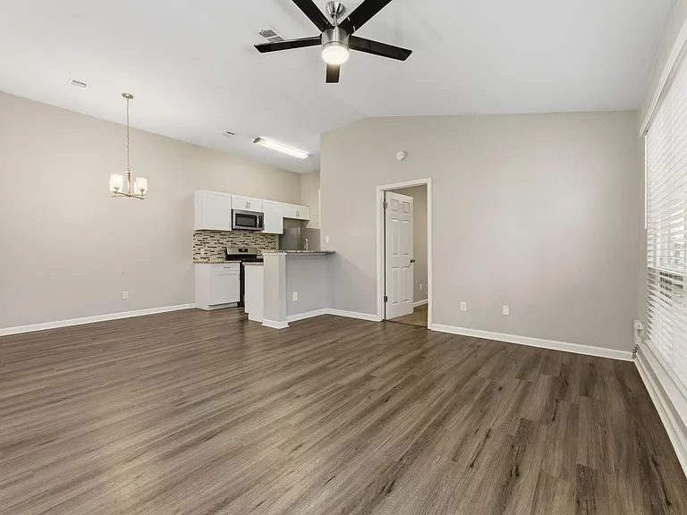 2302 Fuzz Fairway #B — Photo 5