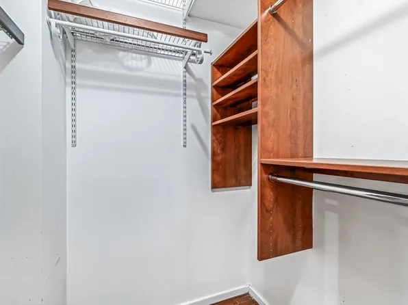 400 East 70th Street image 13 of 20