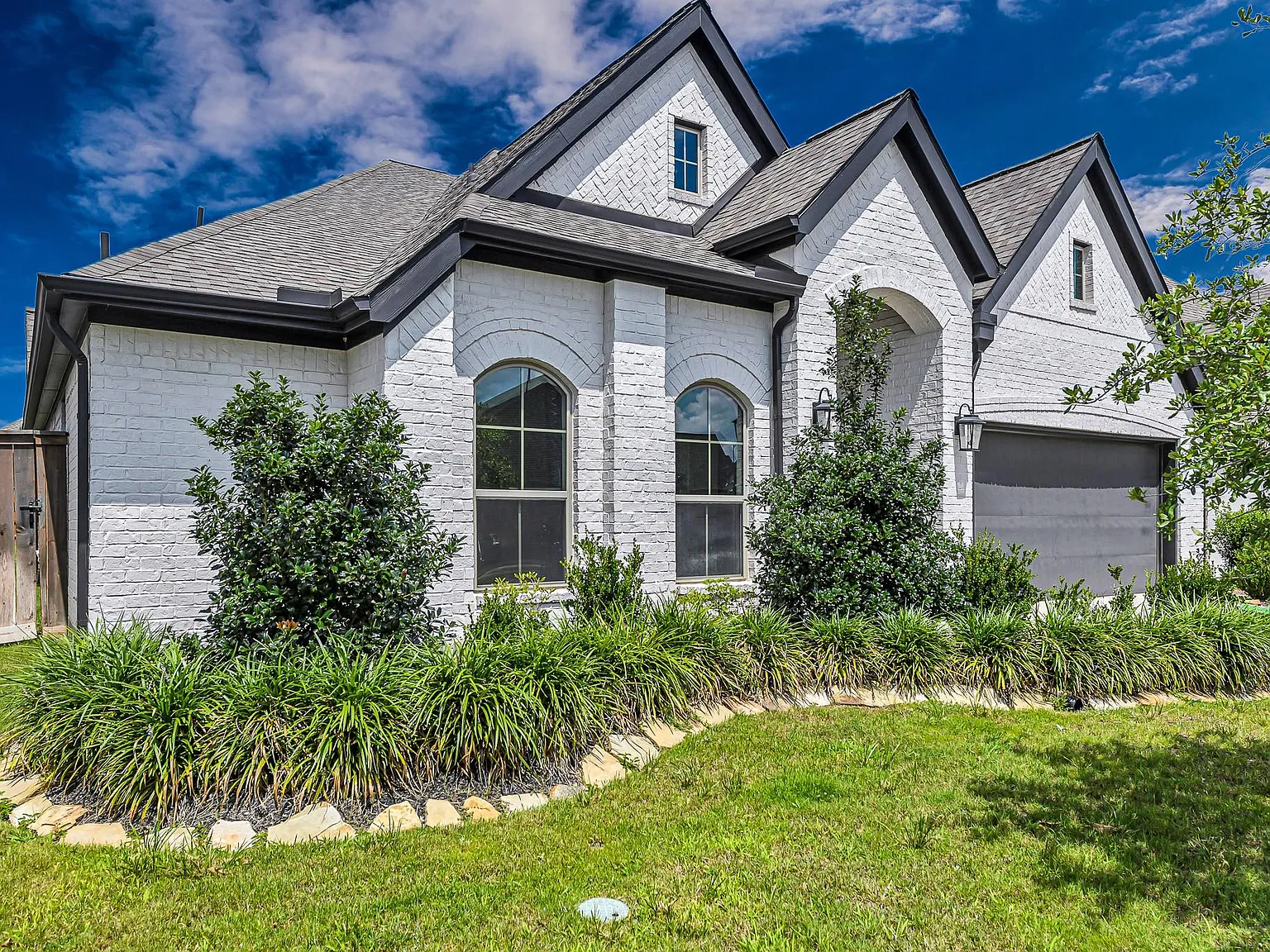4 bed, 3.0 bath, 3007 sqft, $3,600 — Photo 4