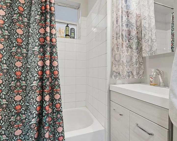 4418 W Armitage Ave #1R — Photo 8