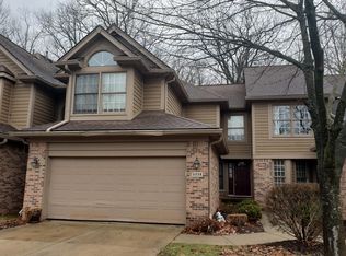 5239 Royal Vale Ln #71, Dearborn, MI