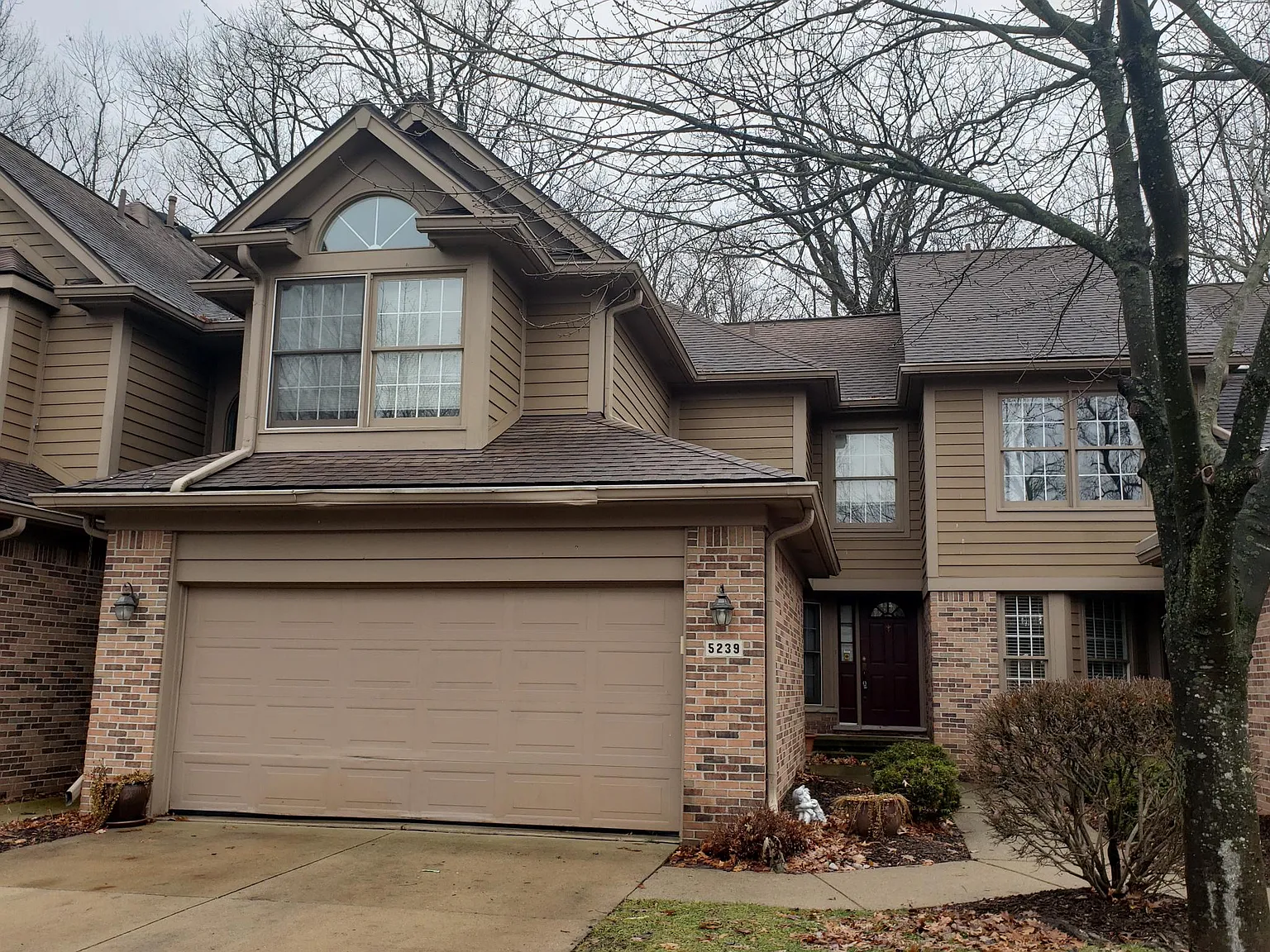 5239 Royal Vale Ln #71 photo 1
