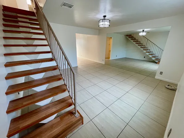 720 E Tujunga Ave #B, Burbank, CA 91501