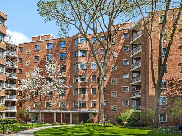 1862 Sherman Ave APT 7SE, Evanston, IL 60201