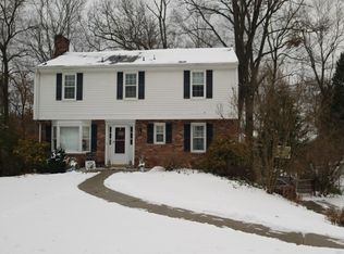 8987 Meadow Oaks Dr, Allison Park, PA 15101