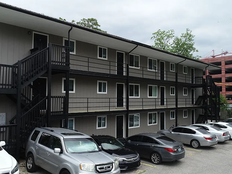 160 Gazette Avenue — Photo 17