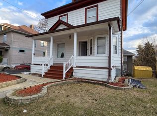 481 Division St, Elgin, IL 60120