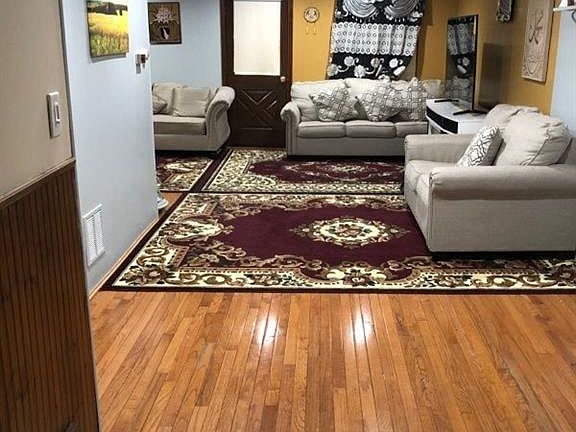 4th image of 63 Saratoga St