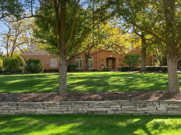 1515 Galloway Dr, Inverness, IL 60010