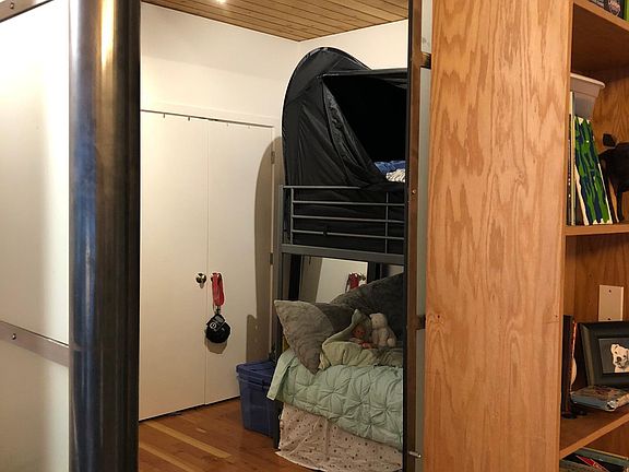 5th image of 1408 12th Ave Unit 404