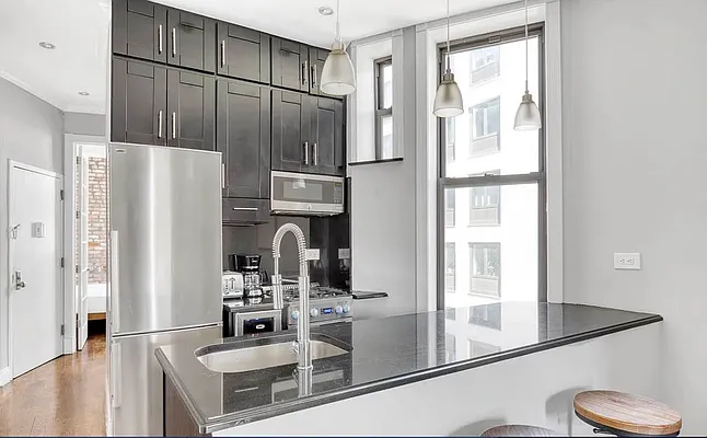 Rented by Century 21 Premier  | media 5