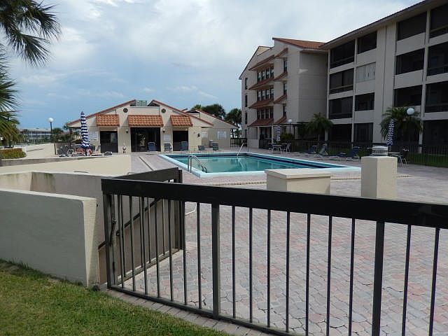 1st image of 1030 Us Highway 1 APT 106