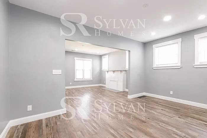 2902 Chelsea Ter — Photo 4