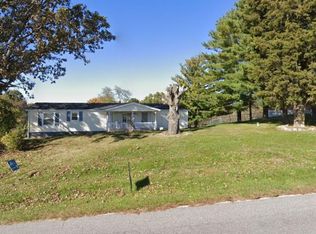 2660 Childress Rd, Christiansburg, VA 24073