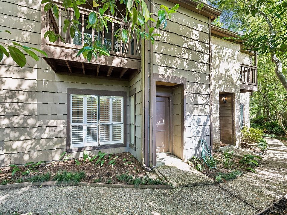 1st image of 11711 Memorial Dr APT 203