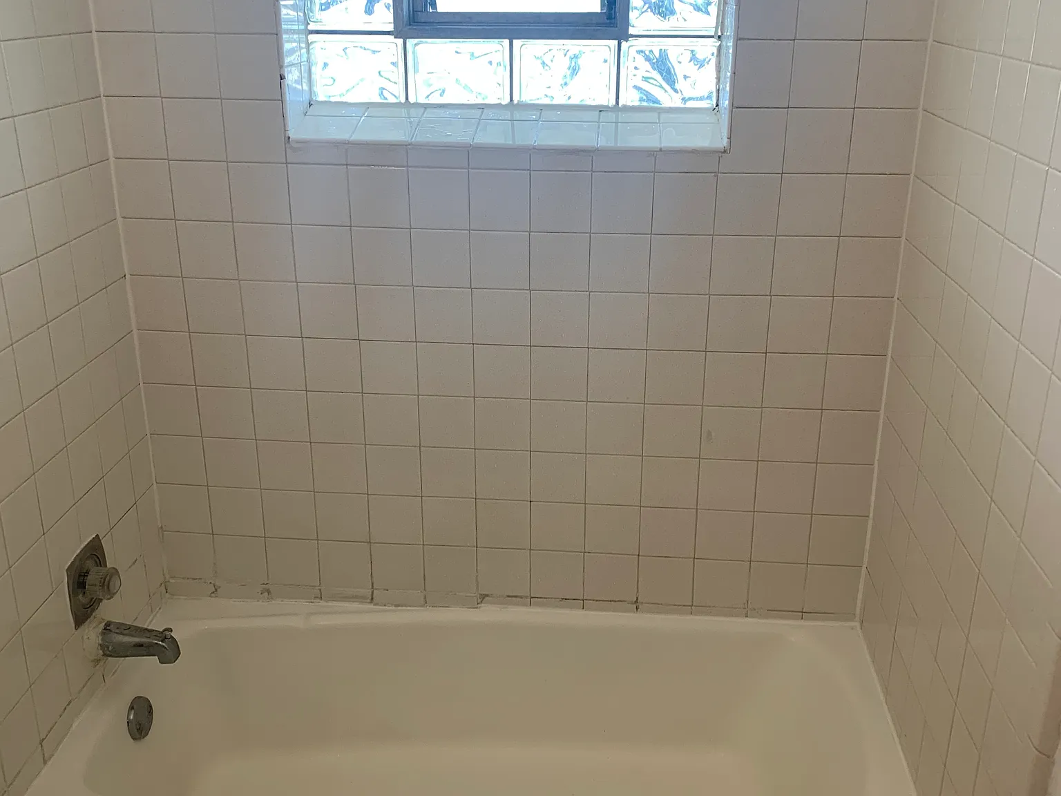 1 bed, 750 sqft, $1,150 — Photo 3