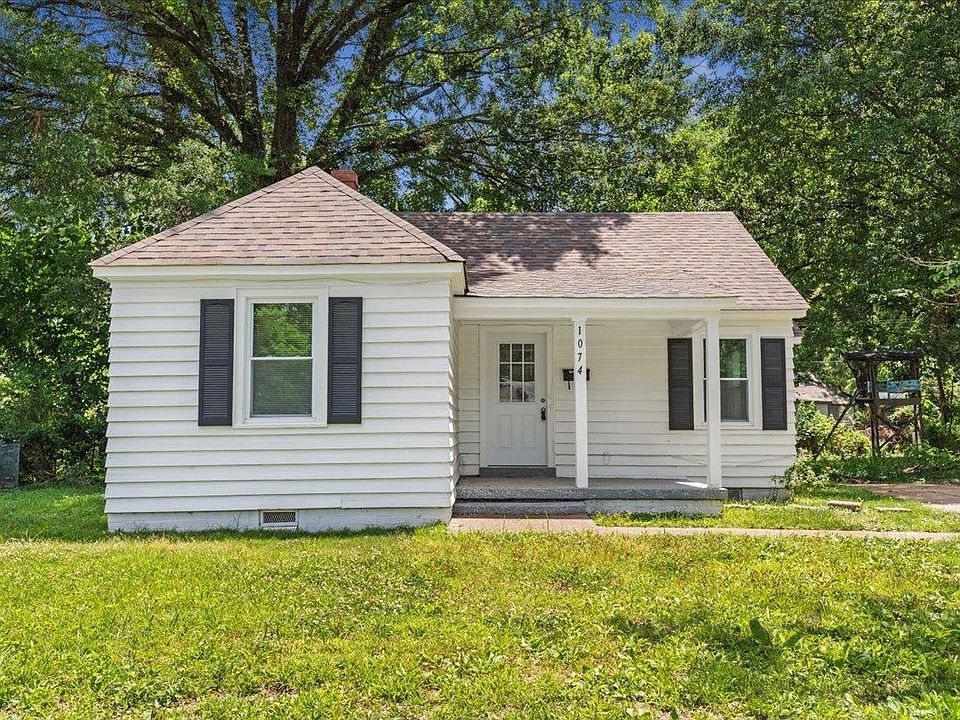 1st image of 1074 E Walthal Cir