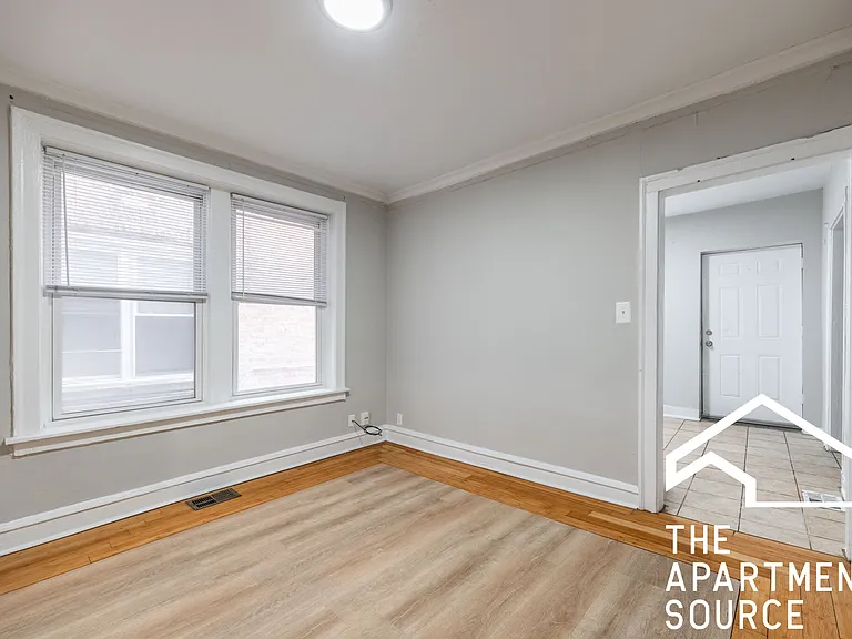 6304 N Oakley Ave #1 — Photo 10
