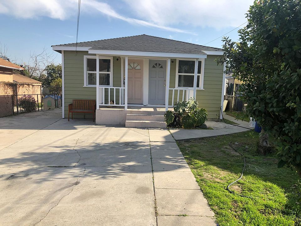 1st image of 2701 Queen St