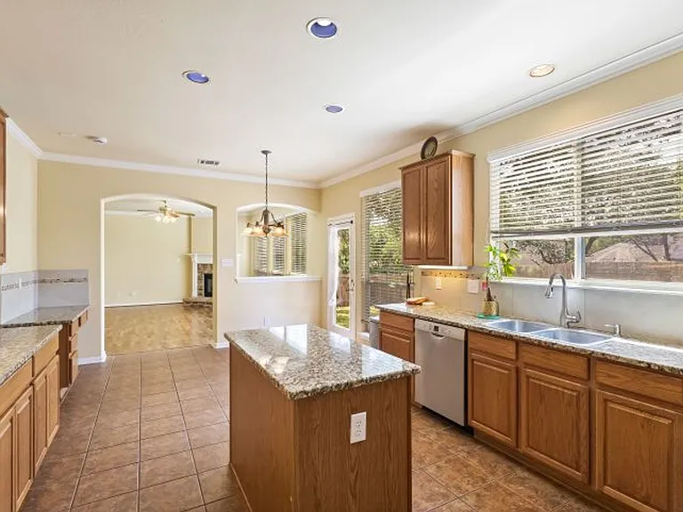 8506 Raton Way — Photo 12