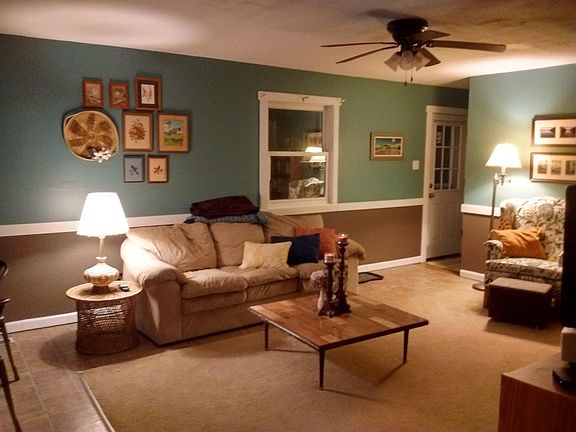 3rd image of 6200 Towar Ave