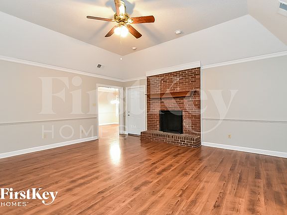 4th image of 6464 Evergreen Dr