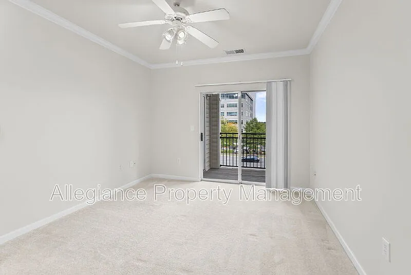 1 bed, 1.0 bath, 556 sqft, $1,775 — Photo 4