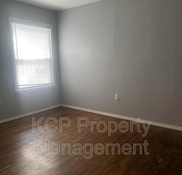 115 N Albert Pike Ave #6 — Photo 15