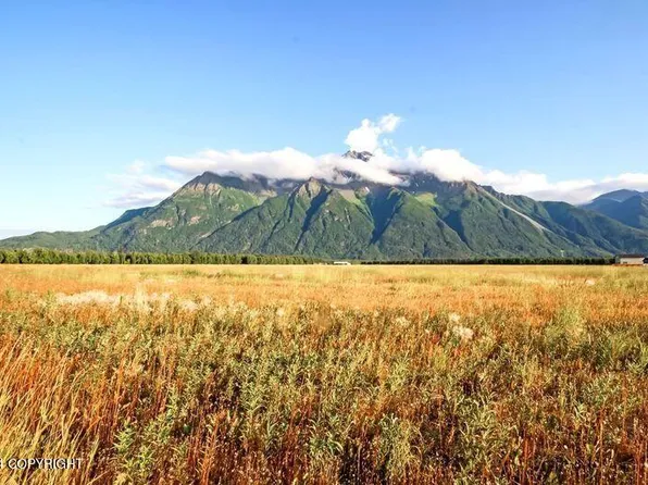 15268 E Old Glory Ct, Palmer, AK 99645