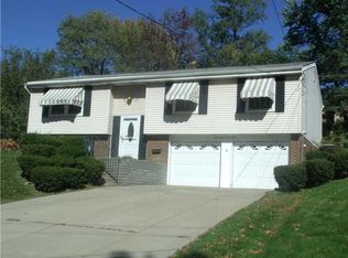 1749 Moynelle Dr, Pittsburgh, PA 15243