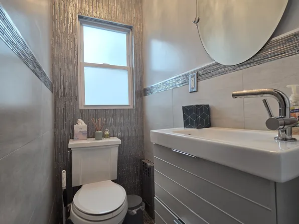 1967 East 18th Street image 11 of 16