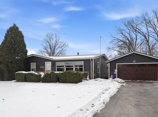 1340 E 790 S, Wolcottville, IN 46795