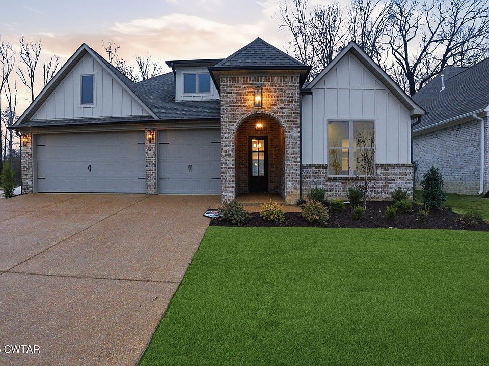 1st image of 61 Kings Pond Cv