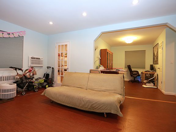 3rd image of 25249 63rd Ave