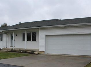 712 Baker Dr, Upper Sandusky, OH 43351