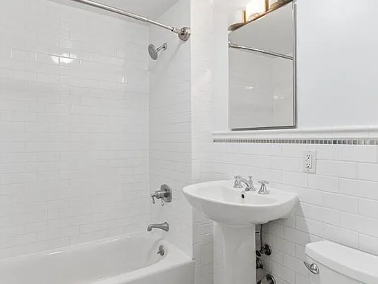 303 W 146th St #5F — Photo 4