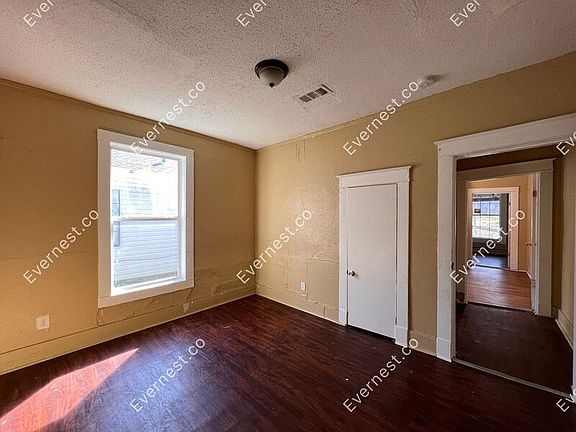 5th image of 753 Saint Paul Ave