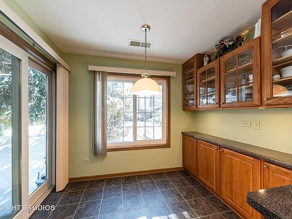 3rd image of 1611 W Hawkes St #3
