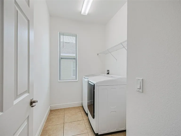 1882 Stillwood Way — Photo 14