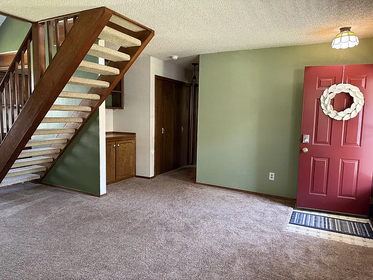 2208 Timbercrest Dr — Photo 3