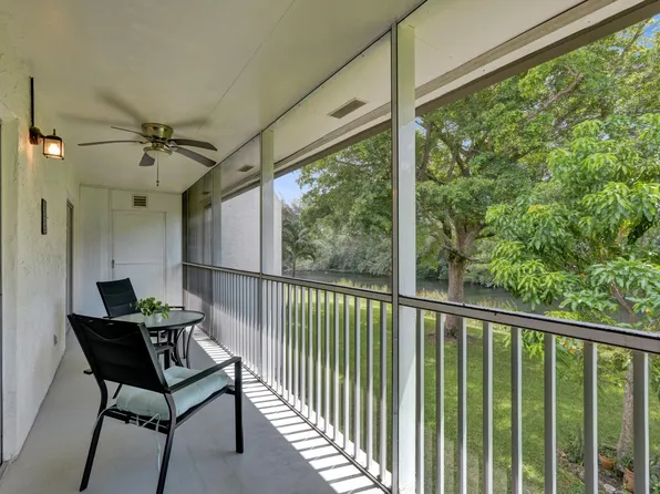 130 LAKE MERYL Drive #227, West Palm Beach, FL 33411