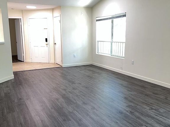 4th image of 2350 NW 33rd St APT 807