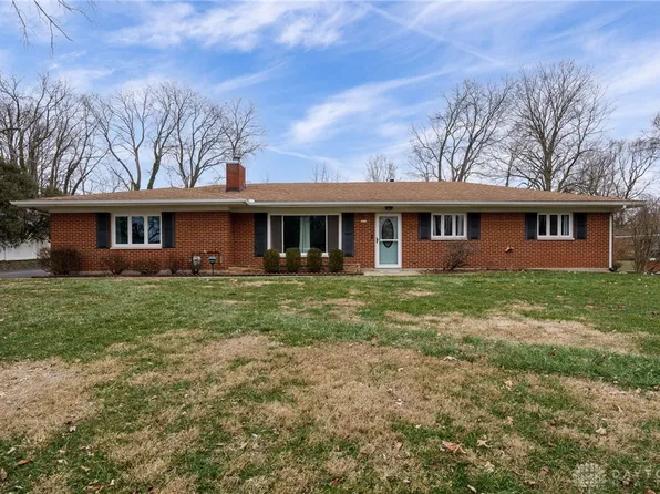 5276 Wheaton St, Dayton, OH 45429