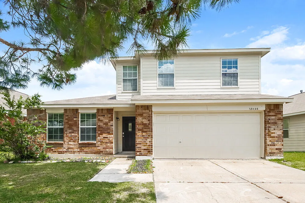 4 bed, 2.5 bath, 2754 sqft, $2,425 — Photo 1