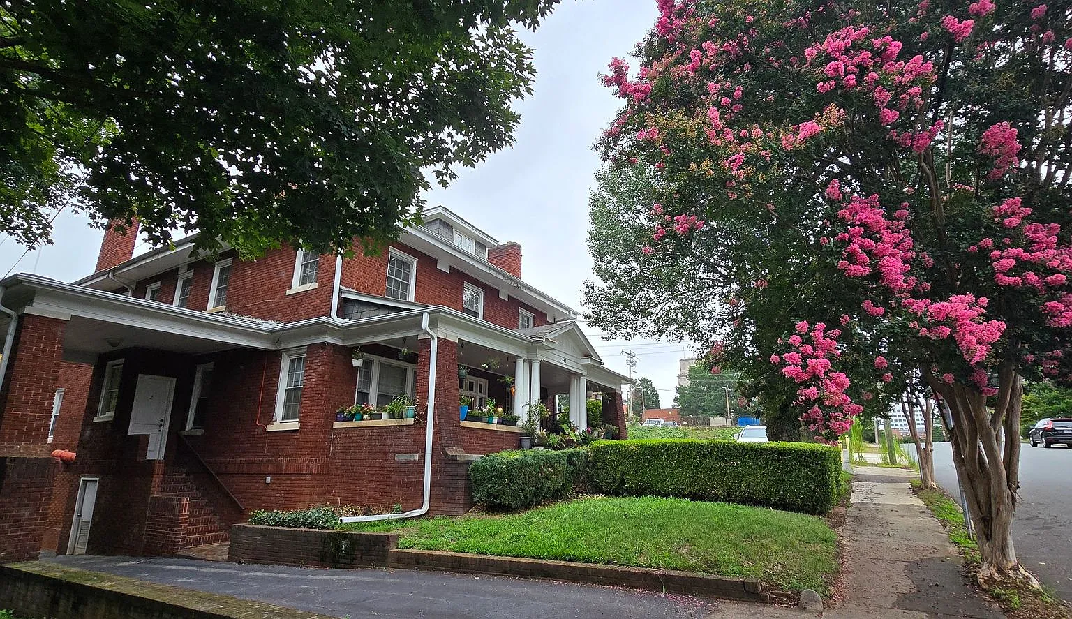 643 Holly Ave. NW — Photo 4