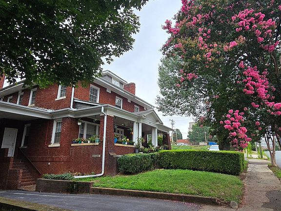 4th image of 643 Holly Ave #3