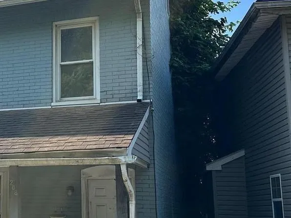 208 Fleetwood St, Coatesville, PA 19320