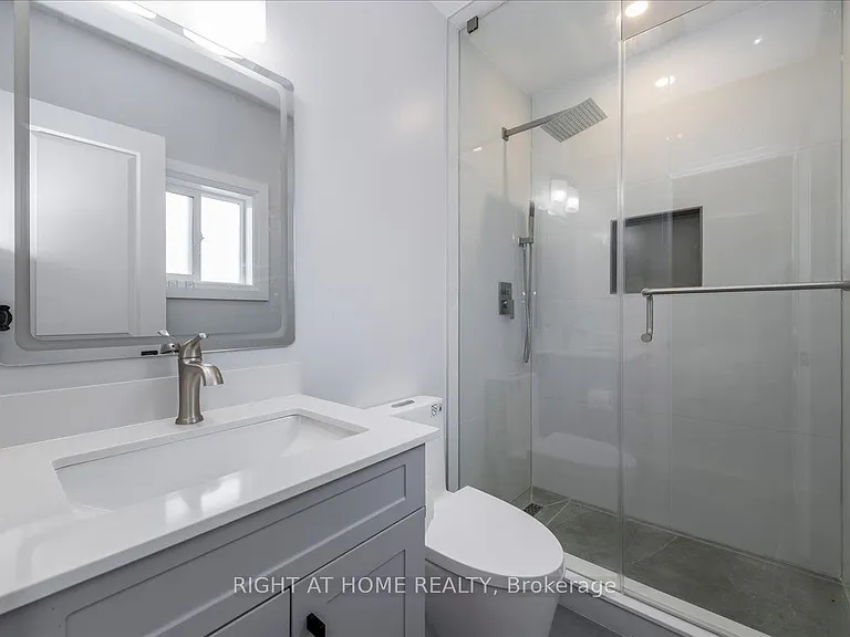 241 Rockaway Beach Pl — Photo 18