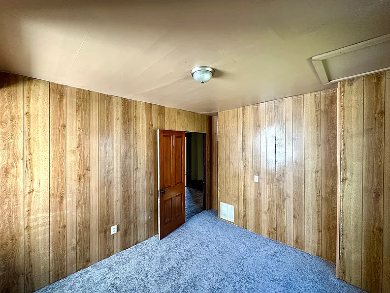 413 Bartram Ave — Photo 13