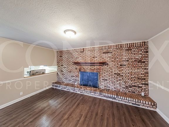 3rd image of 3618 4th Ave